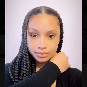 Meet your Posher, Janai